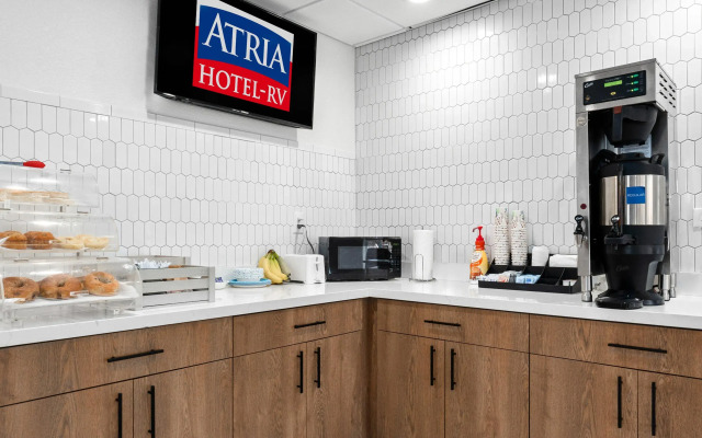 Atria Hotel and RV McGregor