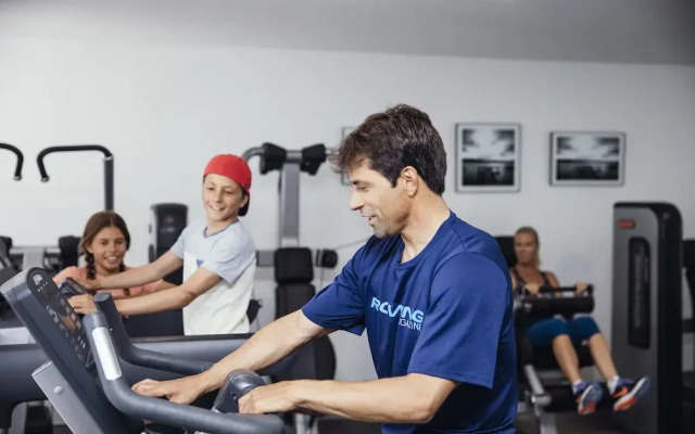 Sky Broadwater Apartments