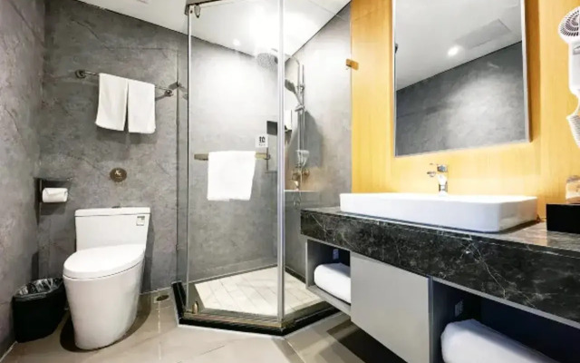 Pebble Motel(Zhenjiang Suning Plaza)