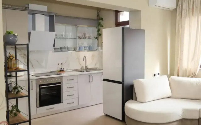 Kron s Apartment in Shkod r