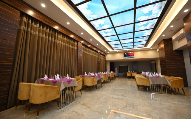 The Royal Class Hotel