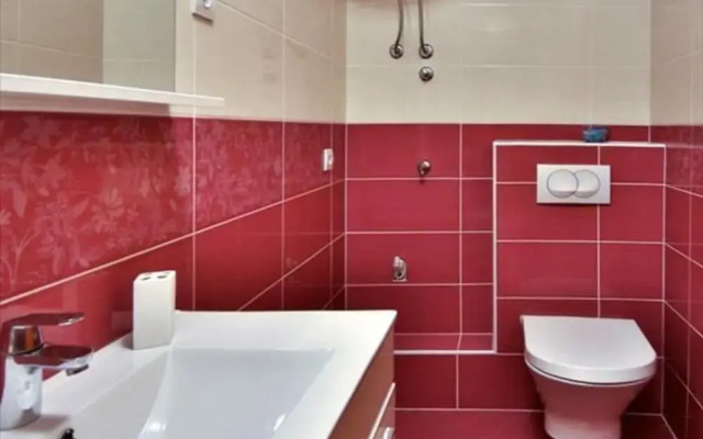 Charming 2-bed Apartment in Srima With sea View