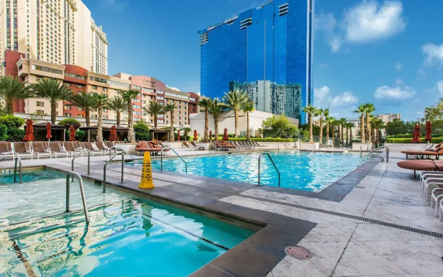Signature Condos