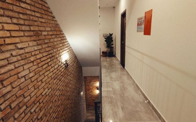Lucas Inn 2