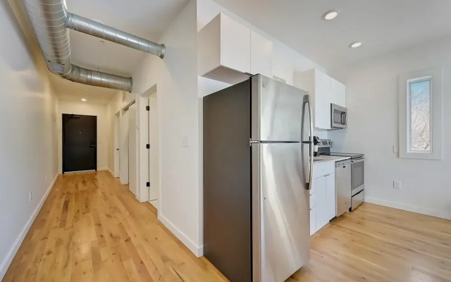 FRONTDESK 548 W State St Apts Arts Dist Columbus