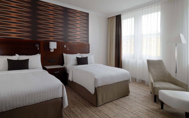 Deluxe Twin room (twin beds)