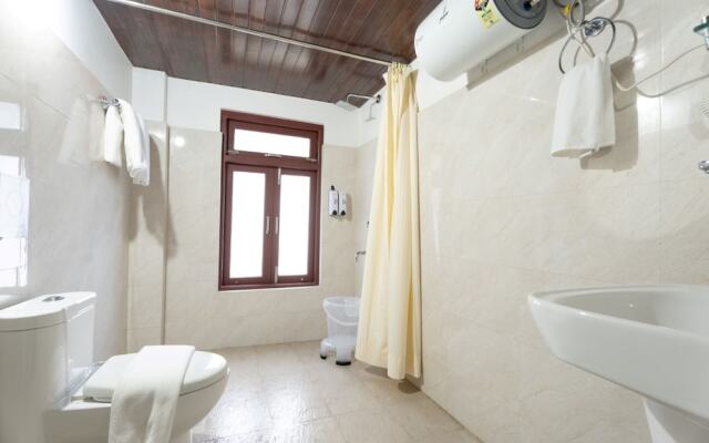 Summit Sherpa Mountain Inn