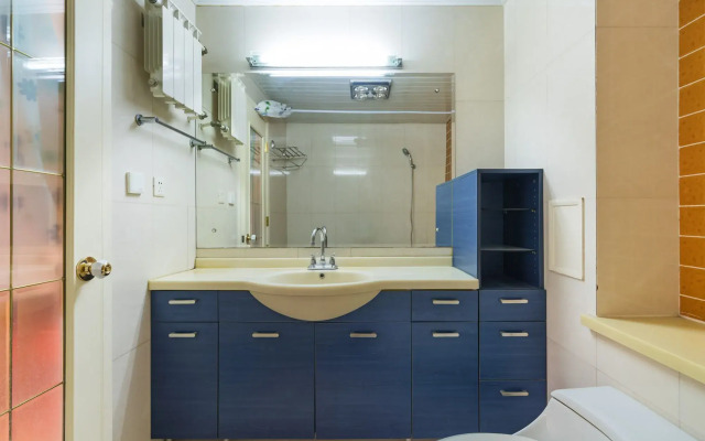 Jiayuhuxiao Apartment