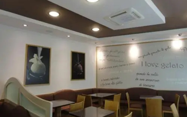 Albergo Tuenno