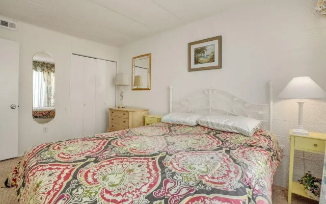 Polynesian 502 1 Bedroom Condo by RedAwning