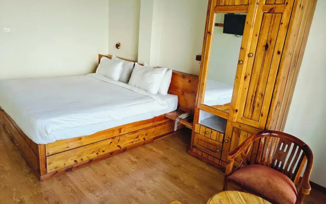 Hotel Savi Shallidrishya