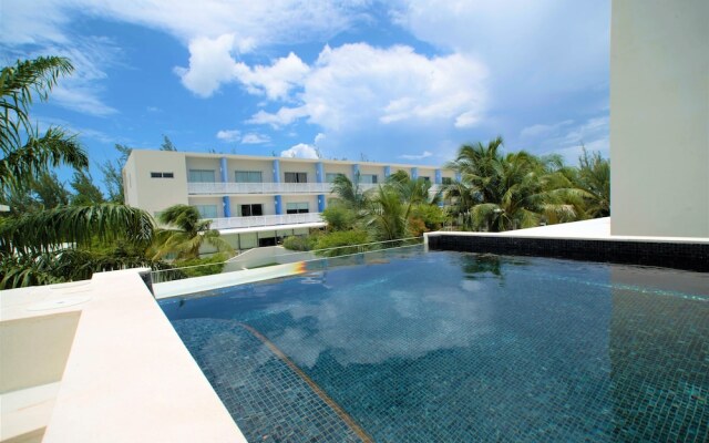 Cayman Luxury Rentals at The Grove