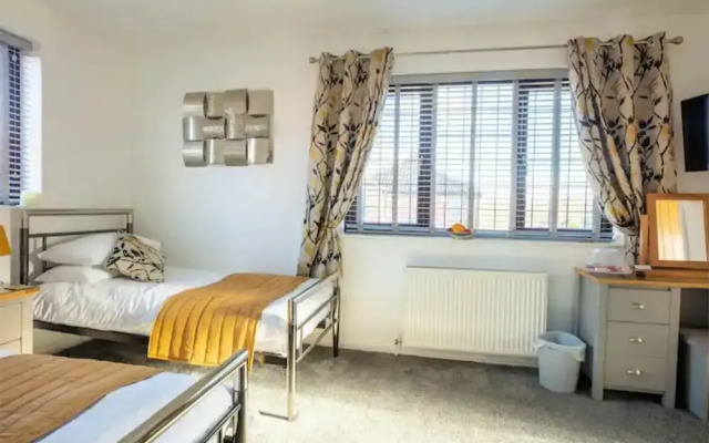 Camaraderie Guest House