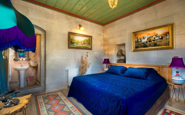 Cappadocia Splendid Cave Hotel
