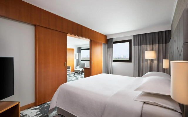 Sheraton Frankfurt Airport Hotel & Conference Center