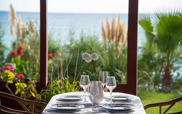 Poseidon Beach Hotel
