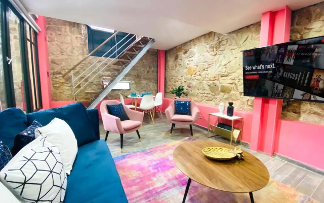 AmazINN Places Casco Viejo Pink Desing and Pool IX
