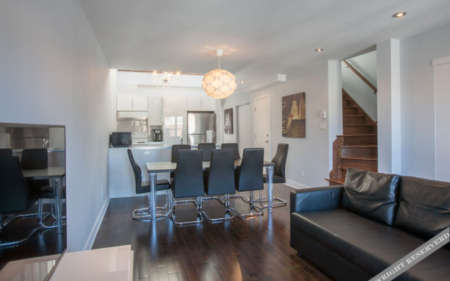 3 bedrooms 2 bathrooms Mont-Royal Apartment by Lux Montreal Vacations Rentals