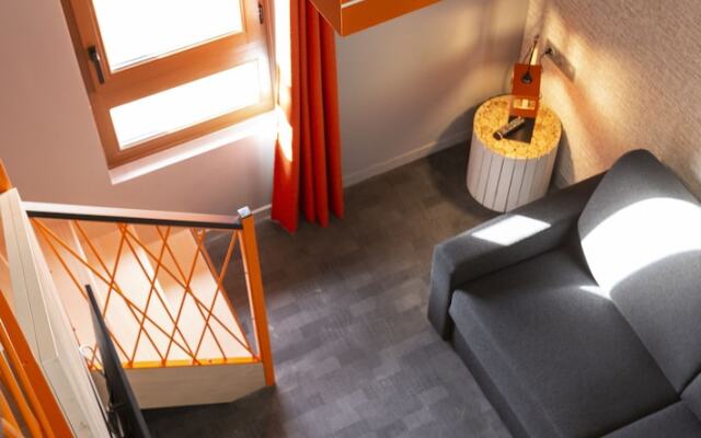 Hotel Base Camp Lodge