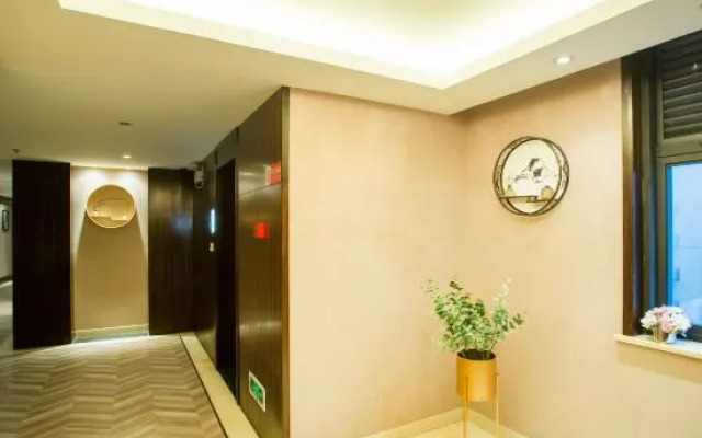 Jingan Hotel (Shaoxing Keqiao Yintai Lantian Shixin Plaza)