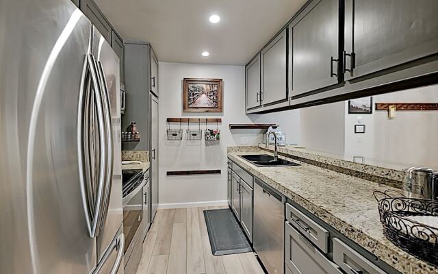 Meridian #182 - 2 Br Condo