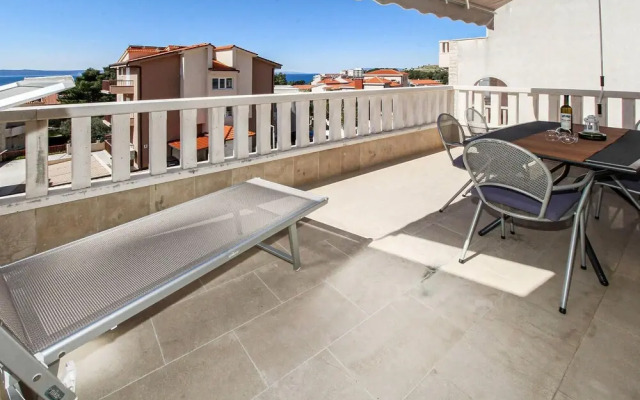 Amazing Apartment in Tucepi With 1 Bedrooms and Wifi