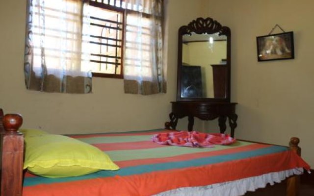 Shanthi Homestay