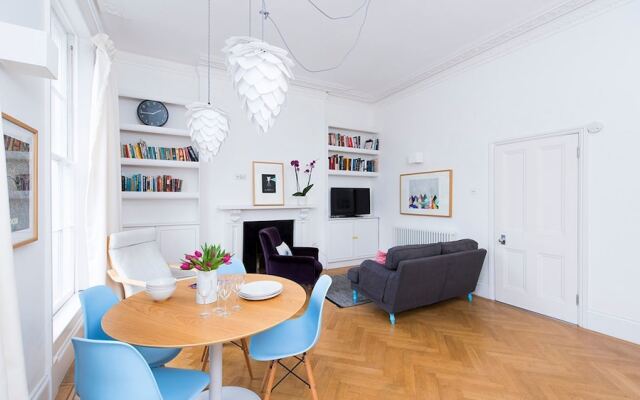 Lovely 2BR Apartment in Kensington