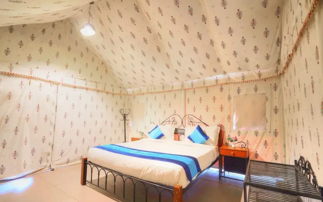 Bundela Bandhavgarh by Octave