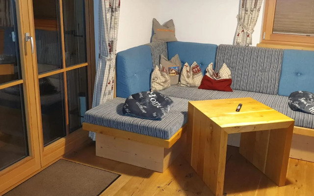 Mountain chalet 'Holzknechthütte' in Gröbming with sauna
