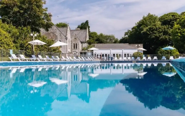 Atlantic Reach Cozy 2-bed With Parking