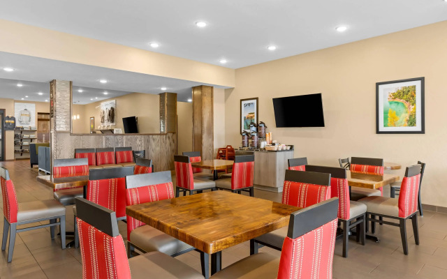 Comfort Inn & Suites Munising-Lakefront
