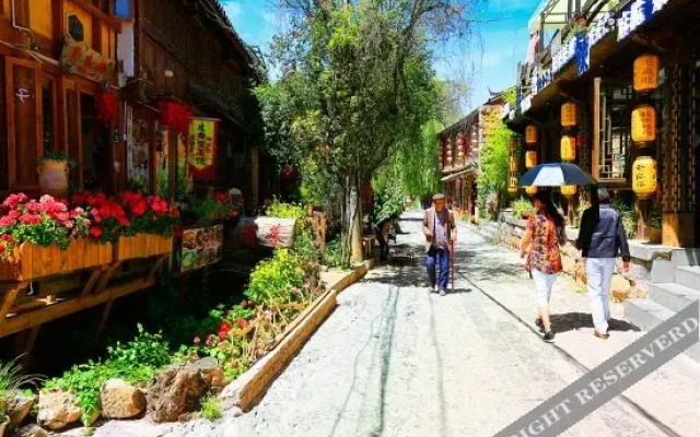 Yueshenghuo Inn