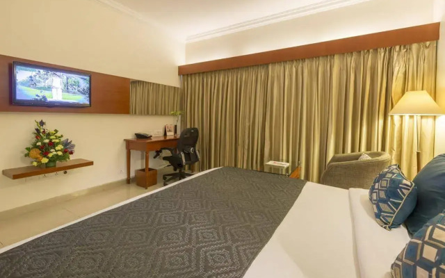 Hotel Naveen Lakeside