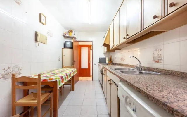 Apartment with 2 Bedrooms in Tarragona, with Wifi