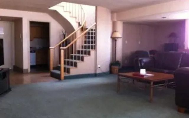 Garfield Suites Hotel