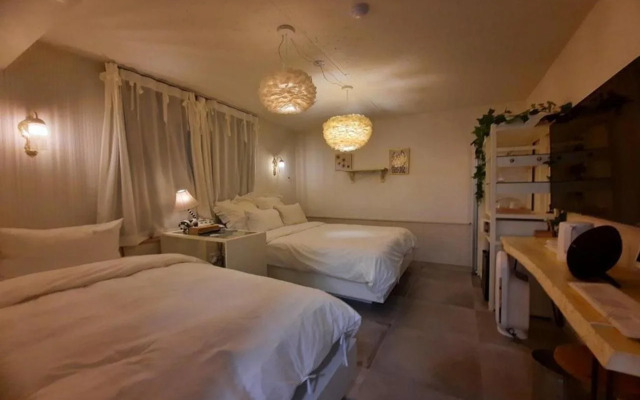 Boutique Hotel February SongJeong