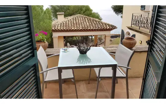 Guest house of Villa Tamarit