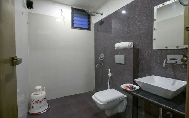 Hotel Pal Residency