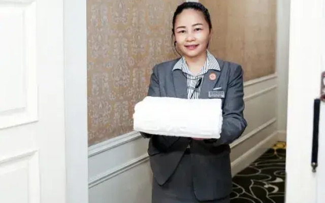 Chengdu French Theme Gold Palace