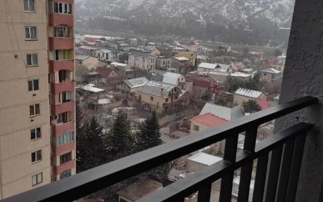 Astoria Home - Place for rest in Isani