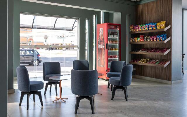 Carlton Express Italian Três Corações