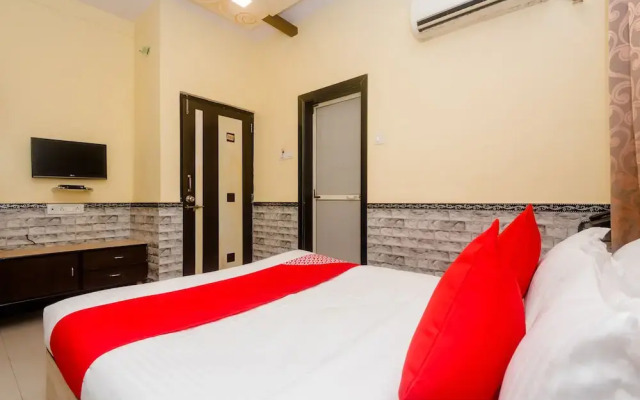OYO 29550 Hotel Nivara