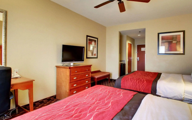 Comfort Inn & Suites Clinton - Jackson West