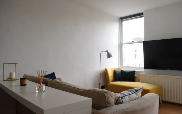 1 Bedroom Flat in Canonbury