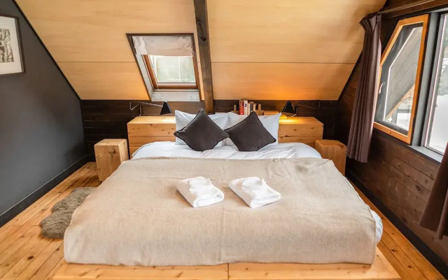 Momiji Lodge