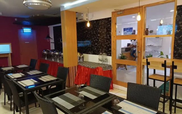 Huvandhumaa Inn
