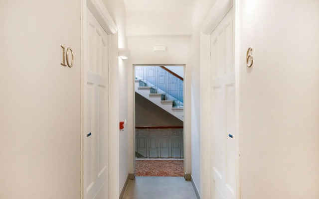 MONK Monastiraki Suites