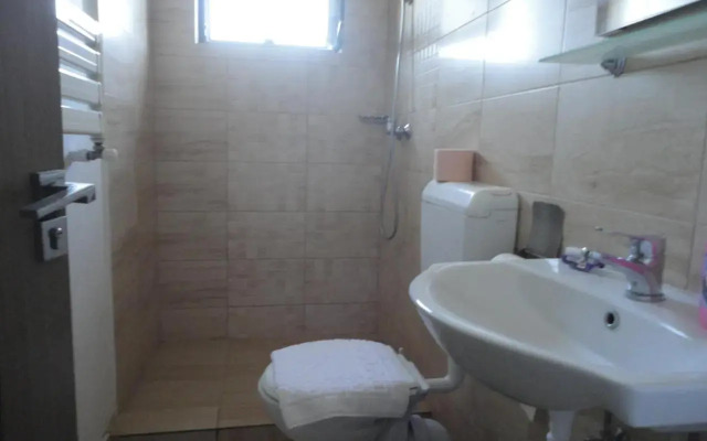 Greenstone Land - Corbu