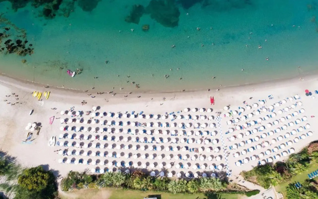 Mangia's Torre del Barone Resort and SPA